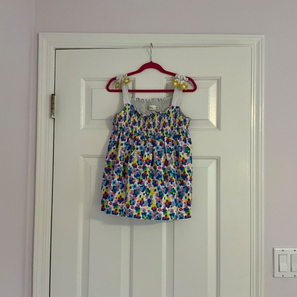Mini Boden Girl’s Colorful Floral Tie Shoulder Smocked Top & shorts 🌸🌼🌺 - Picture 4 of 10